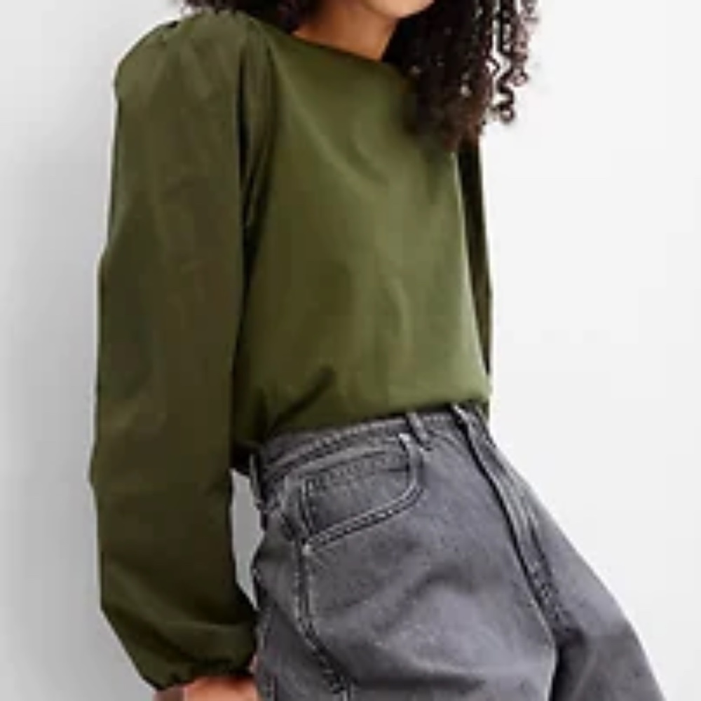 GAP Puff Sleeve Top Size small